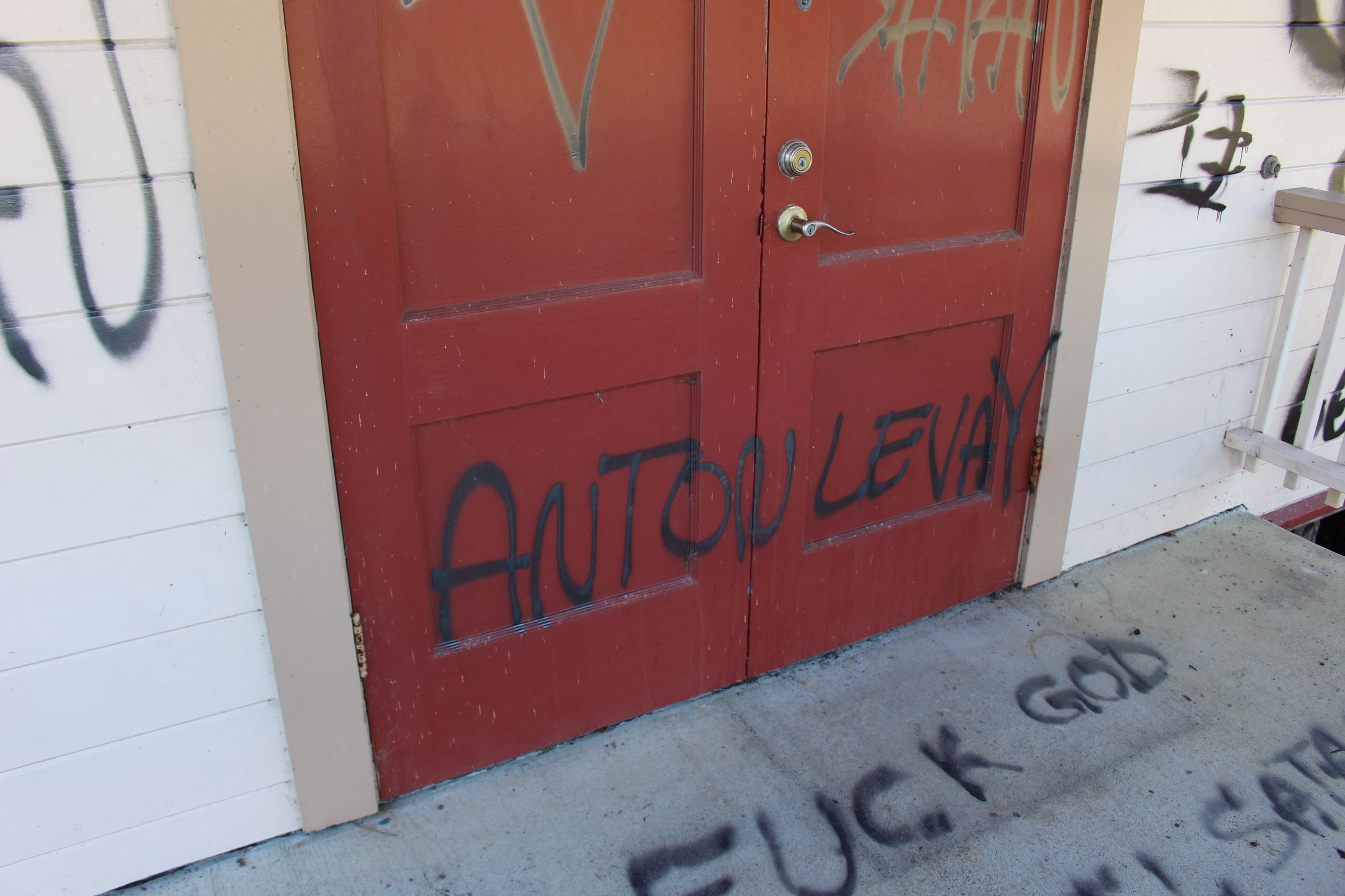 Vandalism - Case 201605491